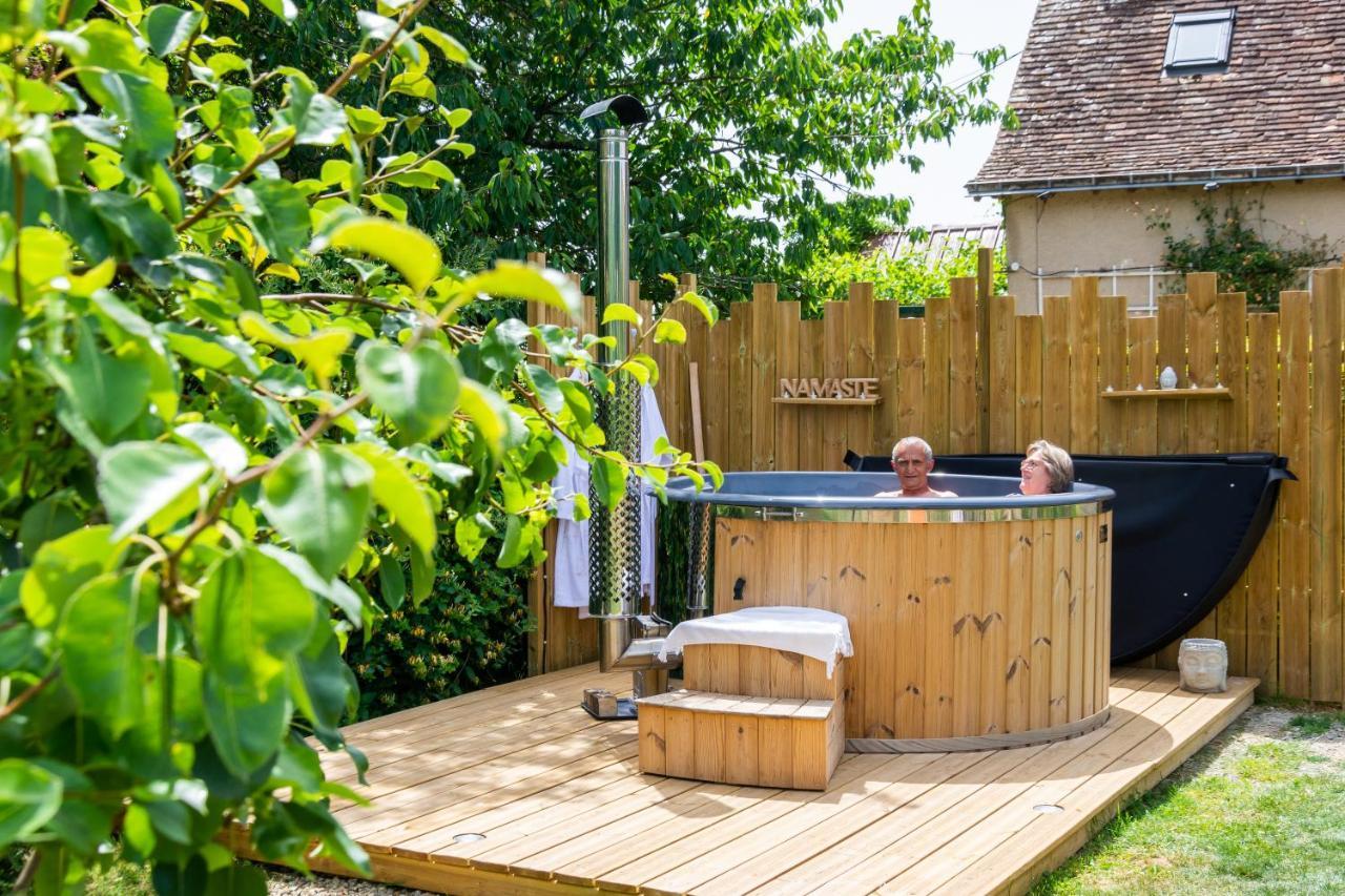Cabane En Bois Avec Bain Nordique Asnieres-sur-Vegre エクステリア 写真